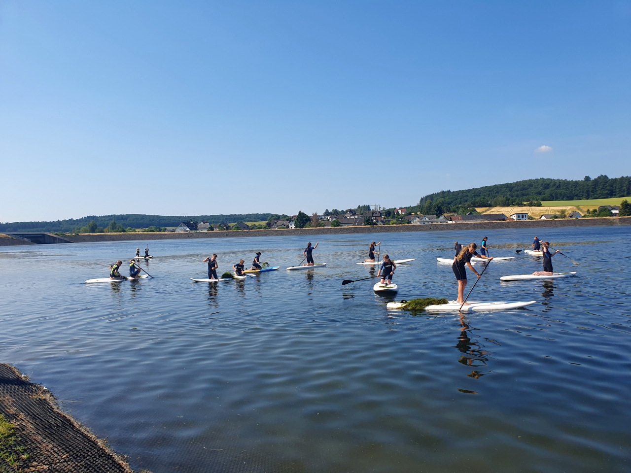 einrad schwimmen 0623 01 freizeit