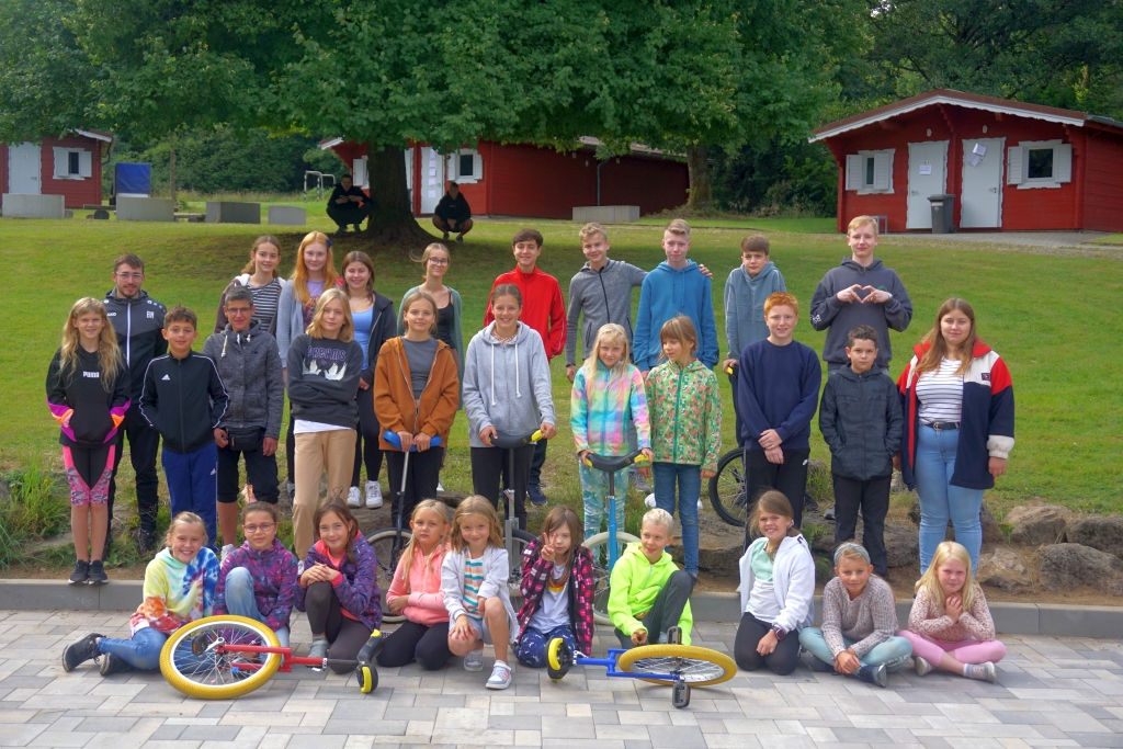 einrad schwimmen tanzen 0722 03 freizeit
